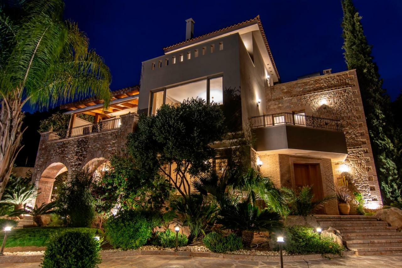 Villa Maira Luxurious With Private Swimming Pool Kórfos Exterior foto