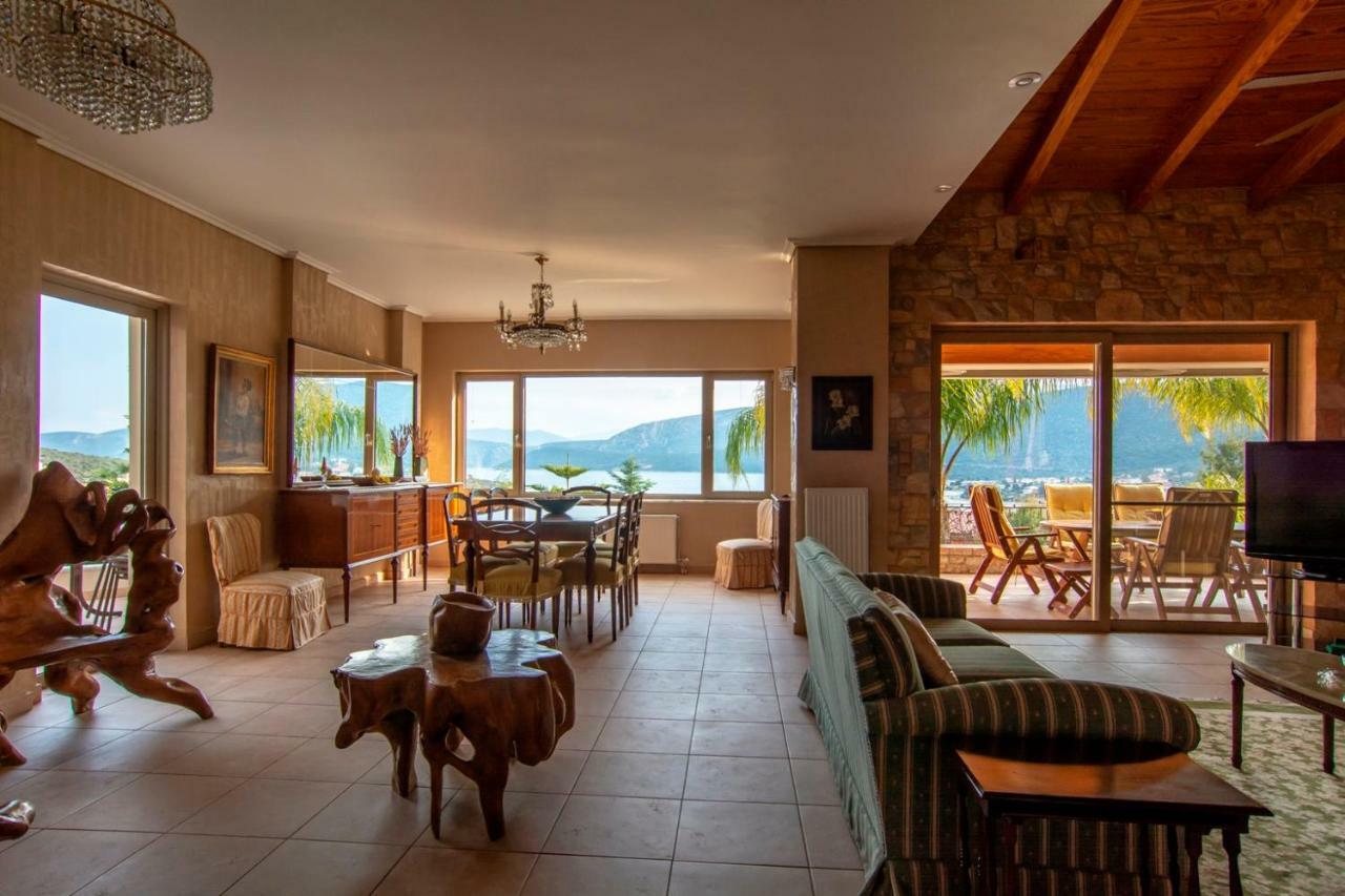 Villa Maira Luxurious With Private Swimming Pool Kórfos Exterior foto